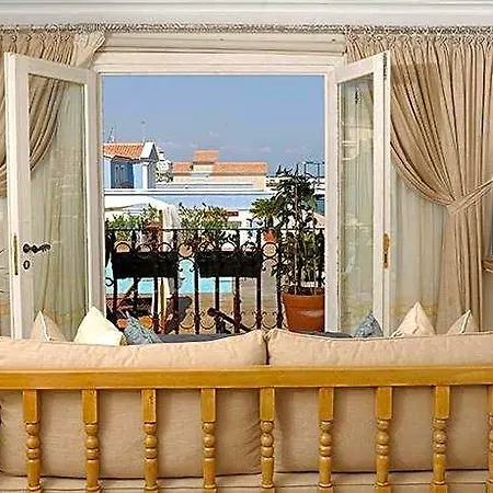 Marina Hostel *
