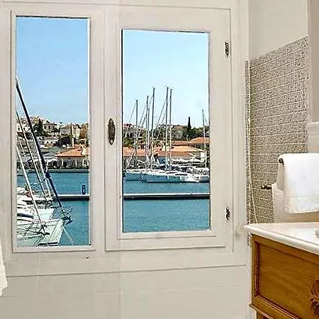 Hostel Marina