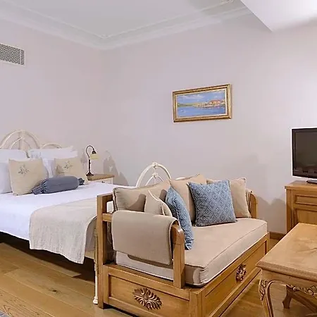 Marina Hostel