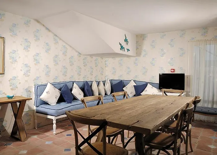 Hostel Marina Çeşme